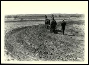 Primary view of object titled 'Dan Yahola Estate Drilling Sudan Grass on the Contour and Terraces/ Muskogee Project'.
