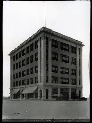 Primary view of object titled 'Pioneer Telephone Building in Tulsa'.