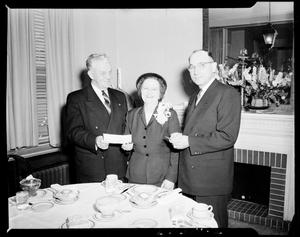 UNIDENTIFIED Men and Woman at General Food Sales Company in Oklahoma City, Oklahoma