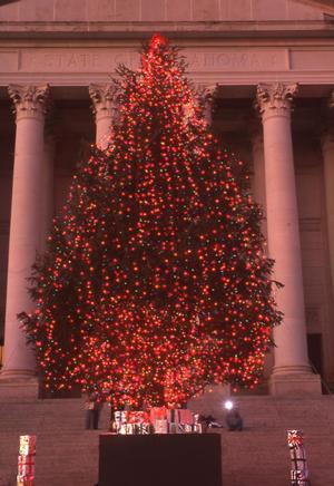 Oklahoma State Capitol Holiday Decorations