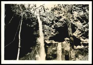 Waterfalls Scenic Spot