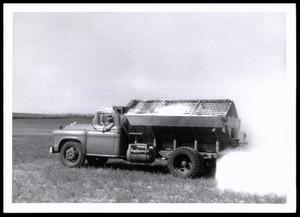 Truck Spreading Agricultural Gypsum