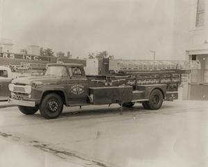 Ford-Seagrave ladder