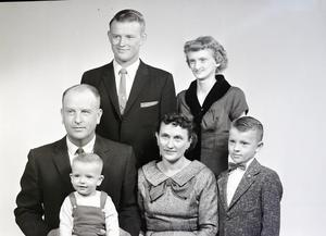 Photograph of Elmer Bomhoff and Family