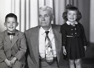 Gus Wroebbel and Grandchildren