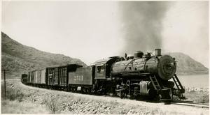 Primary view of object titled 'Santa Fe (ATSF) 2511 (neg)'.
